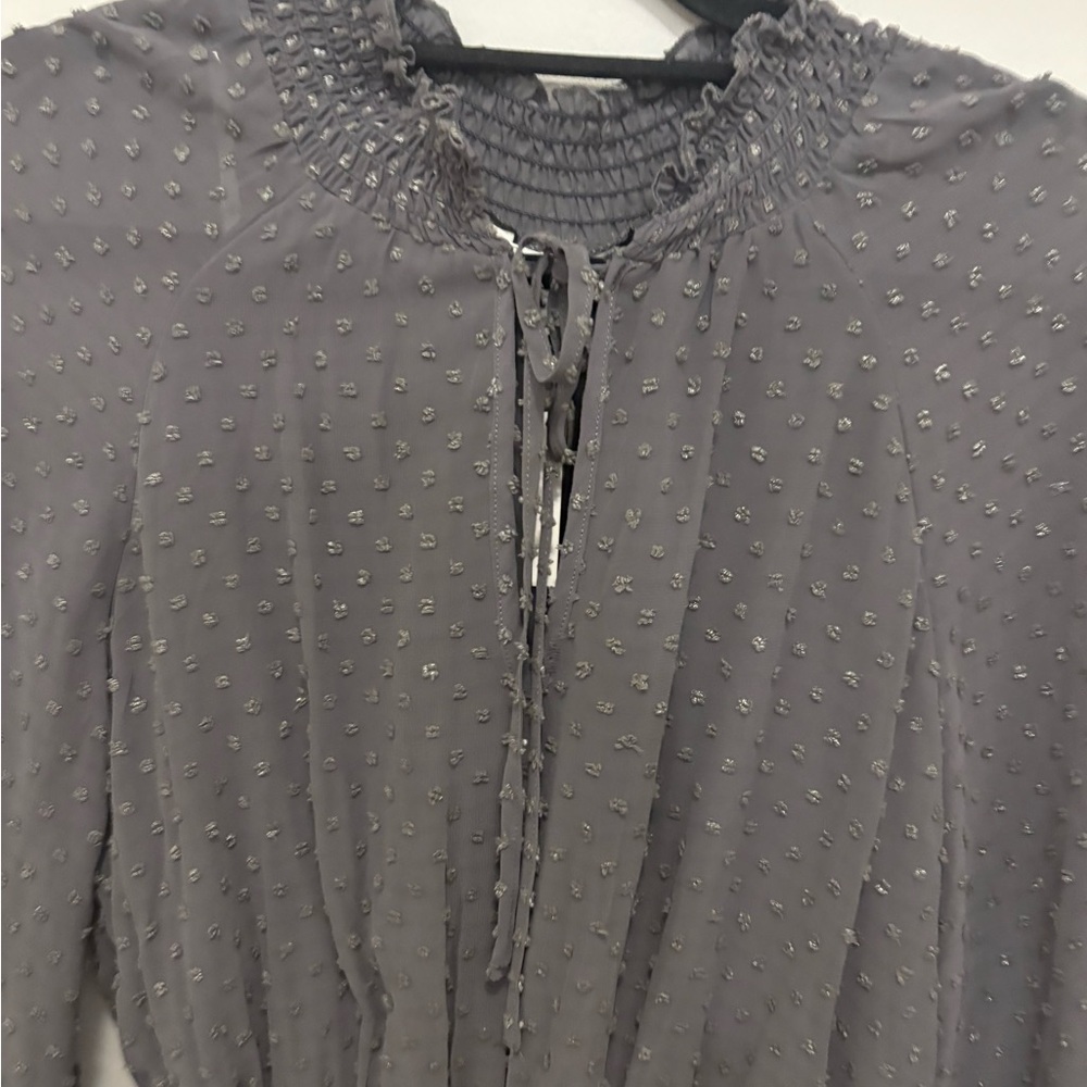 Elegant Gray Long-Sleeve Dress - Picture 8 of 12